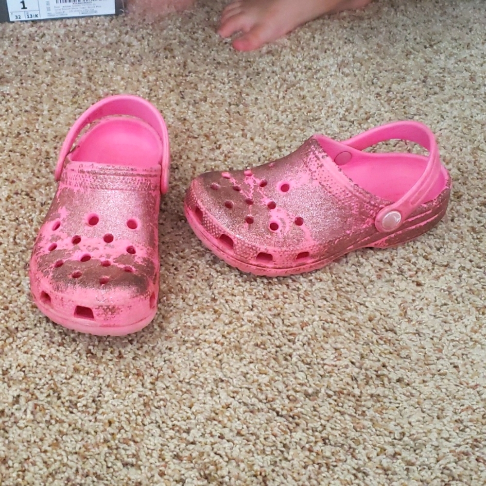 Little girls pink glitter crocs